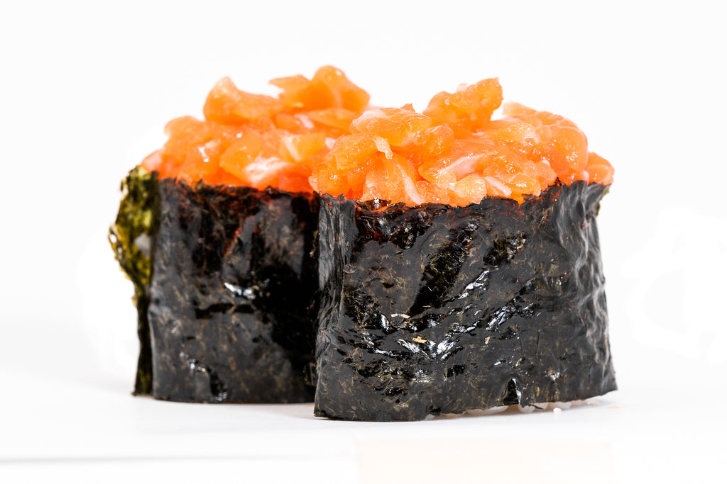 38-Gunkan Salmone - 2pz